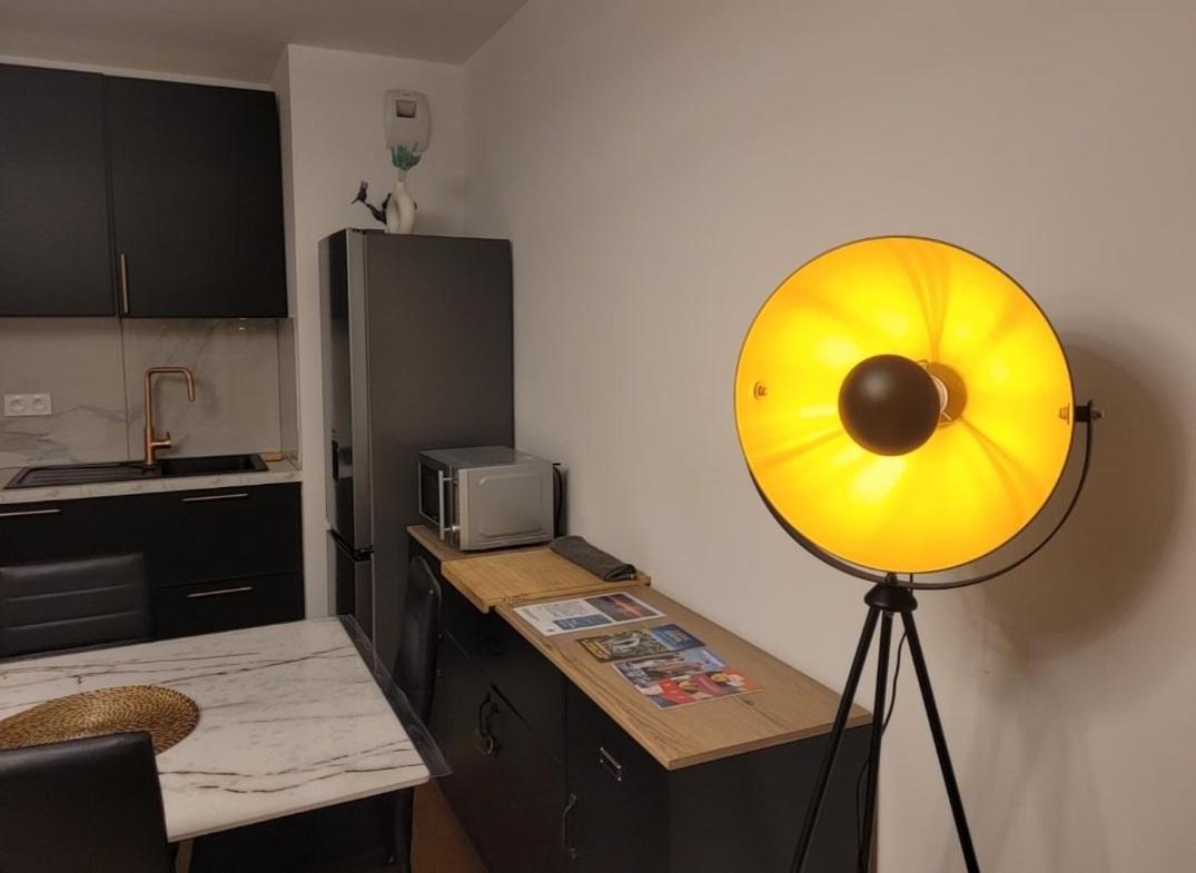 Appartement Chic 5 Min Disneyland/Vallee Village Серри Экстерьер фото